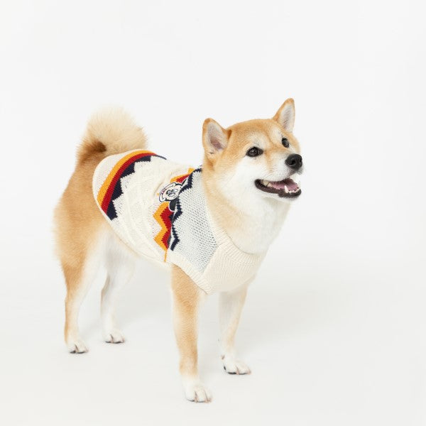 ミッキーケーブルニット
